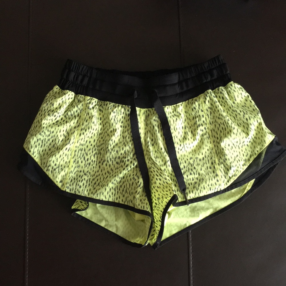 Lululemon Hotty Hot 2.5” Short